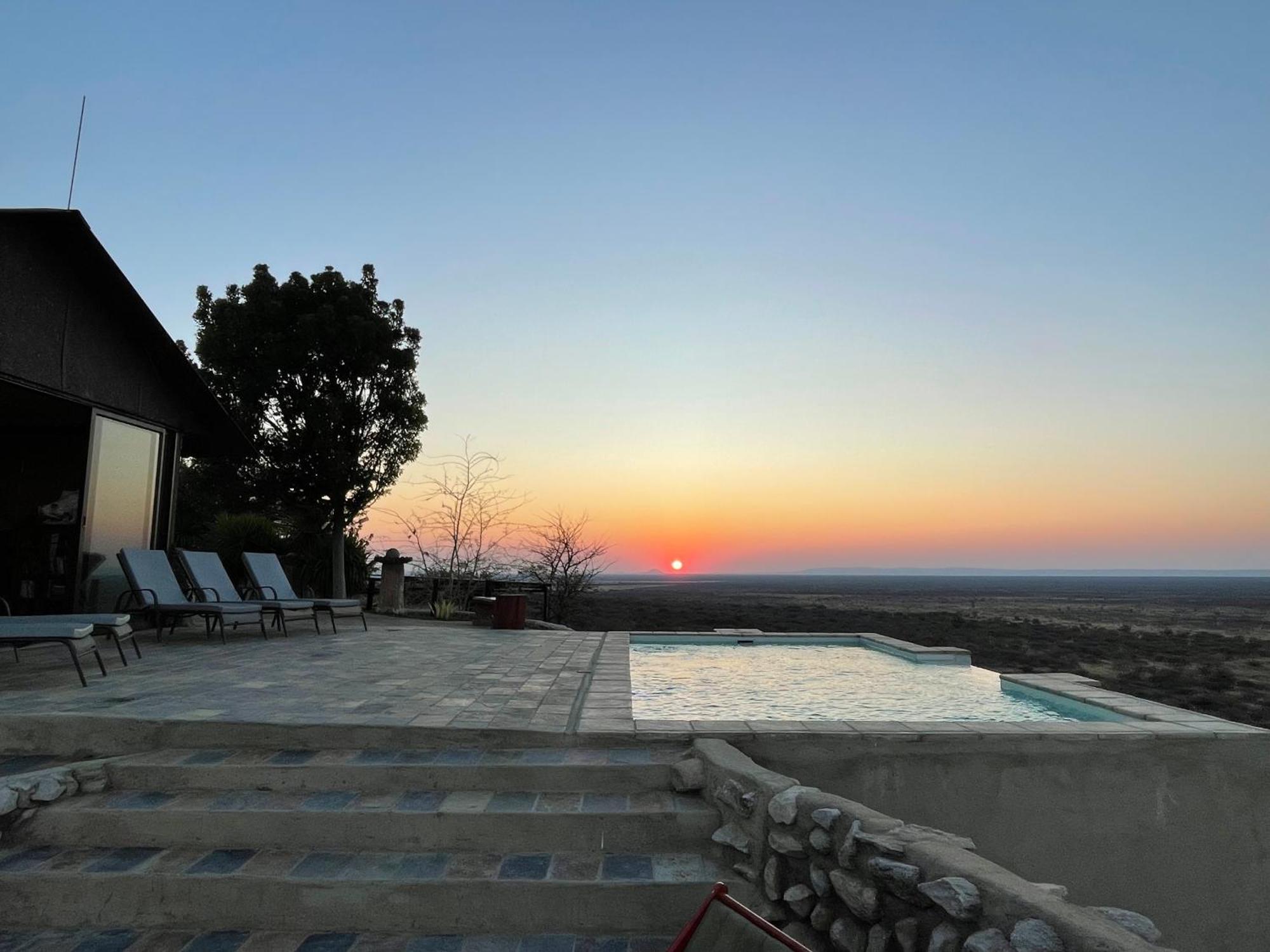 Aloegrove Safari Lodge 奥奇瓦龙戈 外观 照片